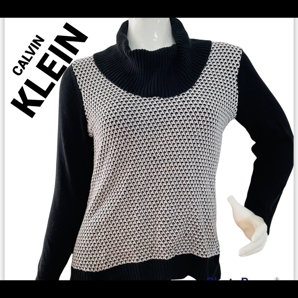 Calvin Klein sweater size L